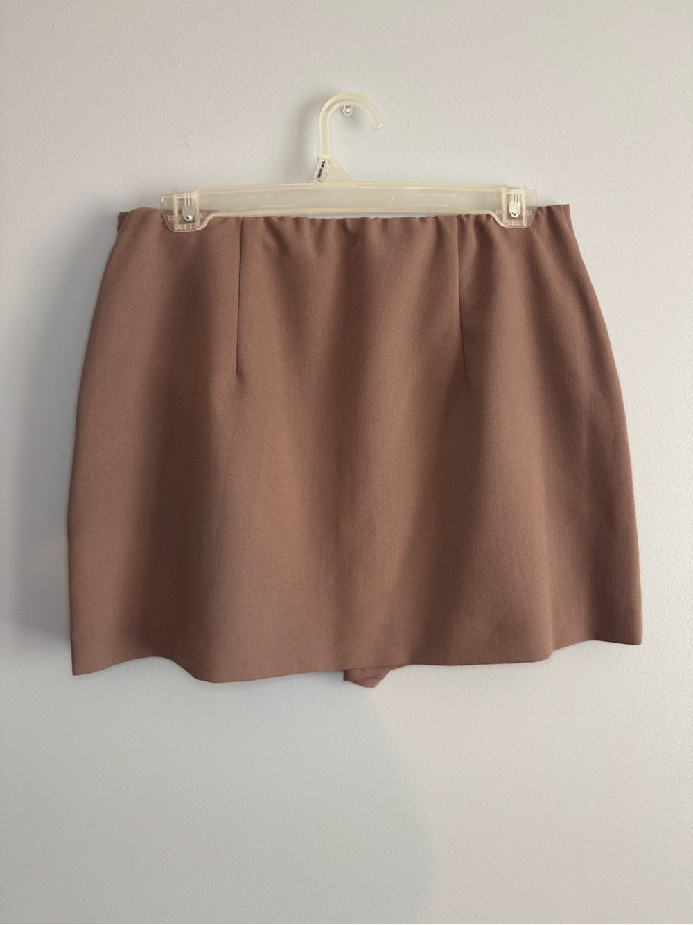 Abercrombie & Fitch Scarlett Mini Skort in Taupe Beige - Picture 5 of 5